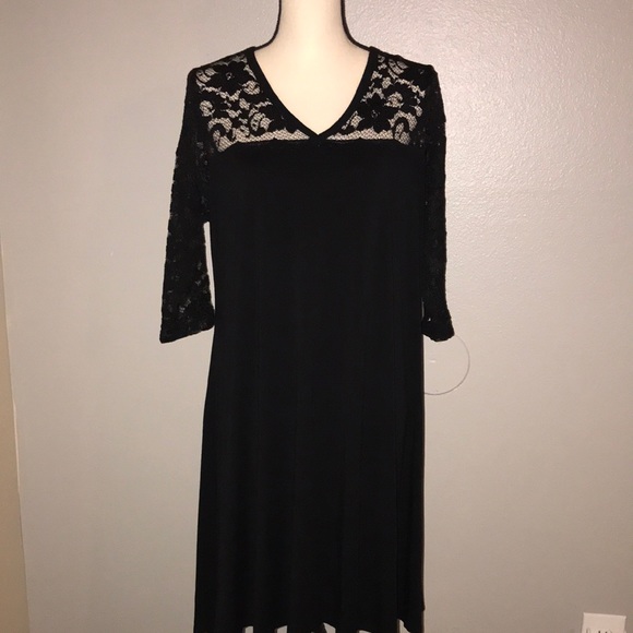 Karen Kane Dresses & Skirts - KAREN KANE Stretch Black Lace Dress.